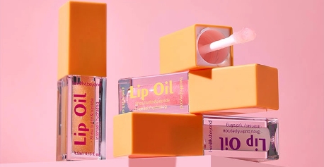 Discover the Ultimate Hydrating Lip Oil: Health&Beyond&rsquo;s Transparent, Nourishing Formula